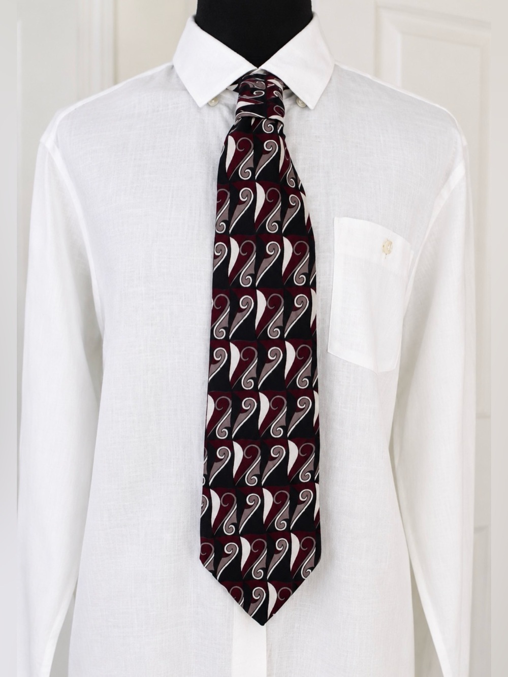 GEORGE MACHADO Black, White, Burgundy Paisley Neck Tie Italian Silk